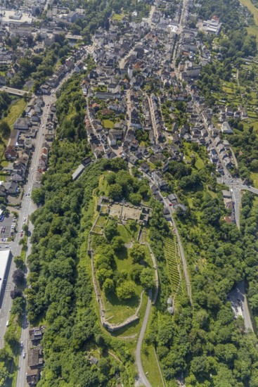 Aerial view, castle ruins Arnsberg, Arnsberg, Sauerland, North Rhine-Westphalia, Germany, castle, castle ruins, DE, Europe, Hochsauerlandkreis, aerial view, aerial photography, aerial photography, ruin, castle, castle Arnsberg, castle complex, castle hill, sight, overview, defence system, bird's eye view, birds-eyes view, historical, overview