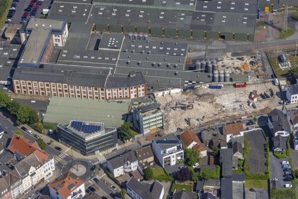 Aerial view, demolition site Dreiblitz-Haus on Möhnestrasse, Neheim, Arnsberg, Sauerland, North Rhine-Westphalia, Germany, demolition, construction work, construction area, construction site, construction measure, construction site, DE, Europe, Hochsauerlandkreis, aerial photograph, aerial photography, aerial photography, overview, bird's-eye view, bird's-eye view, overview