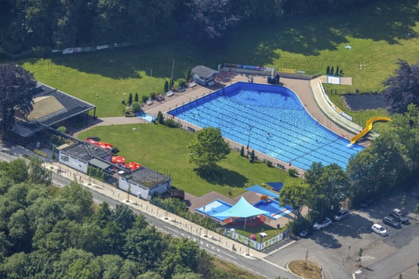 Aerial photo, Förderverein Freibad Neheim e.V., Neheim, Arnsberg, Sauerland, North Rhine-Westphalia, Germany, bathing establishment, bathing resort, DE, Europe, outdoor pool, Hochsauerlandkreis, aerial photo, aerial photography, aerial photography, swimming pool, swimming pool, overview, bird's-eye view, overview