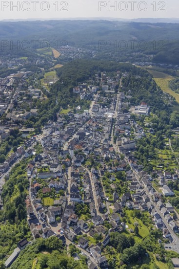 Aerial view, old town, Arnsberg, Sauerland, North Rhine-Westphalia, Germany, DE, Europe, property tax, Hochsauerlandkreis, real estate, aerial view, aerial photography, aerial photography, overview, bird's-eye view, residential complex, living and life, residential area, residential buildings, quality of life, birds-eyes view, overview