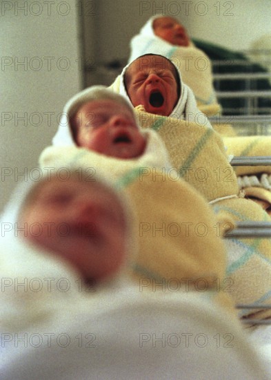 BIH, Sarajevo, 01.08.1995 -- SERIAL OF 10 PHOTOS -- Infants in a maternity hospital during the civil war in Sarajevo. (baby, toddler, screaming, crying) -- SARAJEVO BIRTH CLINIC DURING THE WAR IN 1995.   Bosnia Hercogovina, Eastern Europe