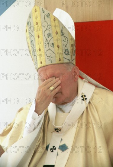 Slovakia, Bratislava, 12.04.1995 portrait of Pope John Paul II Eastern Europe, Eastern Europe