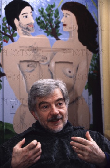 Halle, DEU, 26.01.1999 -- portrait of Hans Joachim Maatz, psychologist, in front of an Adam and Eve mural