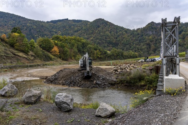 Reconstruction in the Ahr Valley, after the flood of July 2021, restoration of the river landscape, after the removal of debris, flotsam, the river Ahr is being expanded in parts like floodplains to create flooding areas, construction measures will also regulate the flow rate and strengthen the bank, near Altenahr, Rhineland-Palatinate