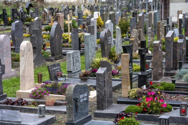 Reconstruction in the Ahr Valley, after the flood of July 2021, buildings that have not yet been renovated or demolished can be found in many places, but most buildings have now been repaired or rebuilt, restored cemetery, near Altenahr, Rhineland-Palatinate