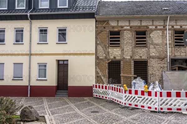 Reconstruction in the Ahr Valley, after the flood of July 2021, renovated residential building, building under renovation, old town of Ahrweiler, Rhineland-Palatinate
