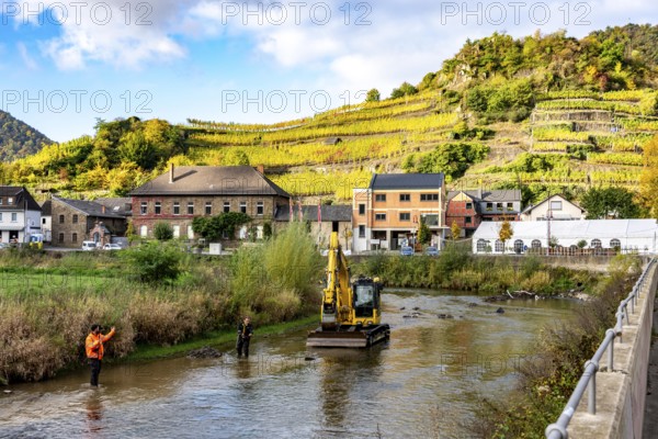 Reconstruction in the Ahr Valley, after the flood of July 2021, restoration of the river landscape, after the removal of debris, flotsam, the river Ahr is being expanded in parts like floodplains to create flooding areas, construction measures will also regulate the flow rate and strengthen the bank, near Mayschoß, Rhineland-Palatinate