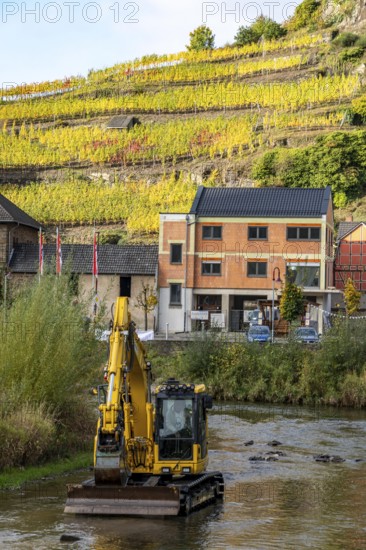 Reconstruction in the Ahr Valley, after the flood of July 2021, restoration of the river landscape, after the removal of debris, flotsam, the river Ahr is being expanded in parts like floodplains to create flooding areas, construction measures will also regulate the flow rate and strengthen the bank, near Mayschoß, Rhineland-Palatinate