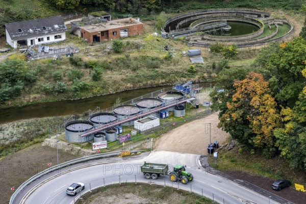 Reconstruction in the Ahr Valley, after the flood of July 2021, provisional sewage treatment plants, all sewage treatment plants in the Ahr Valley were destroyed by the floods, temporary sewage treatment plants are to purify the wastewater in front of it is discharged into the Ahr, new sewage treatment plants are to be built later, near Altenahr, Rhineland-Palatinate