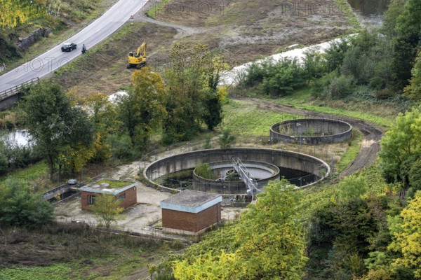 Reconstruction in the Ahr Valley, after the flood of July 2021, provisional sewage treatment plants, all sewage treatment plants in the Ahr Valley were destroyed by the floods, temporary sewage treatment plants are to purify the waste water in front of it is discharged into the Ahr, new sewage treatment plants are to be built later, near Mayschoß, Rhineland-Palatinate