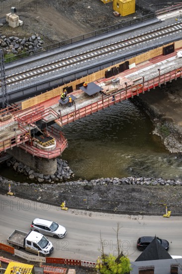 Reconstruction in the Ahr Valley, after the flood of July 2021, restoration of the railway infrastructure of the Ahr line, 29 km of tracks, 15 railway bridges, 7 were renovated, stations and stops renovated or renewed, 885 masts were built for the overhead line of the new electrification and 55 km of overhead lines were redrawn, here work on the cycle path bridge and railway bridge near Altenahr, Rhineland-Palatinate