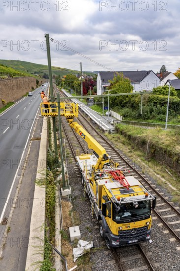 Reconstruction in the Ahr Valley, after the flood of July 2021, restoration of the railway infrastructure of the Ahr line, 29 km of tracks, 15 railway bridges, 7 were renovated, stations and stops renovated or renewed, 885 masts were built for the overhead line of the new electrification and 55 km of overhead lines were redrawn, here work on the railway bridge near Ahrweiler, Rhineland-Palatinate