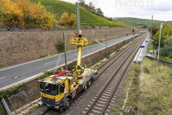 Reconstruction in the Ahr Valley, after the flood of July 2021, restoration of the railway infrastructure of the Ahr line, 29 km of tracks, 15 railway bridges, 7 were renovated, stations and stops renovated or renewed, 885 masts were built for the overhead line of the new electrification and 55 km of overhead lines were redrawn, here work on the railway bridge near Ahrweiler, Rhineland-Palatinate