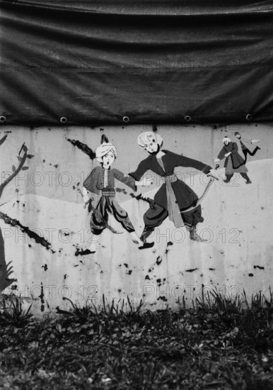 BIH, Bosnia, Mostar, 07.10.2005, image of a battle scene on a playground