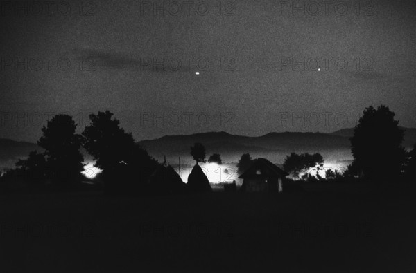 BIH, Bosnia, Tuzla, 17.07.2005, airport lights