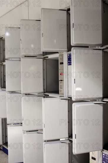 Berlin 2010-11-24 Lockers in the lowlands at Potsdamer Platz DEU Berlin 2010-11-24 Locker at sublevel of Potsdamer Platz