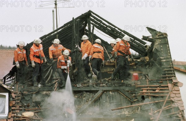 DEU, Offenbach, 10.09.1994 -- Roof truss fire. (Extinguishing, Fire, Fire Department) -- © Karsten Thielker© Karsten Thielker