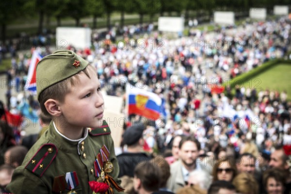 DEU Germany Germany Berlin Russian commemoration of the 70th anniversary of the end of the war at the Trewptow Memorial