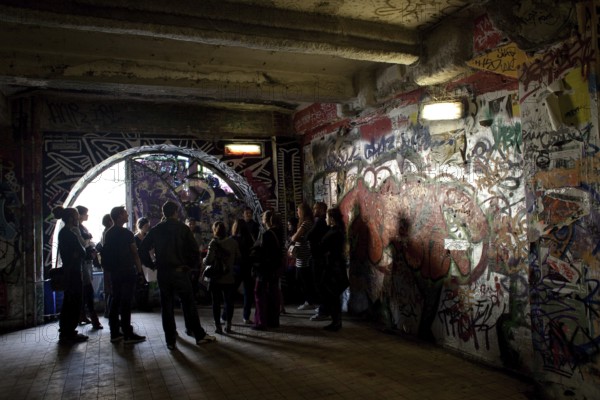 DEU Berlin Visitors to Tacheles Germany Berlin Visitors at the Tacheles building