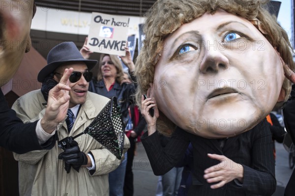 DEU Germany Germany Berlin protest action by Campact against NSA espionage in front of the SPD party headquarters