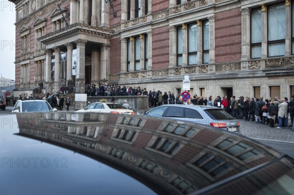 DEU Germany Germany Berlin Visitors wait in front of the Martin-Gropius-Bau for admission to the opening of the exhibition by Chinese artist Aiweiwei