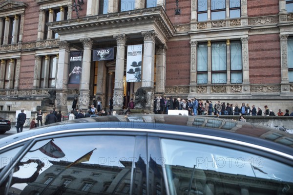 DEU Germany Germany Berlin Visitors wait in front of the Martin-Gropius-Bau for admission to the opening of the exhibition by Chinese artist Aiweiwei