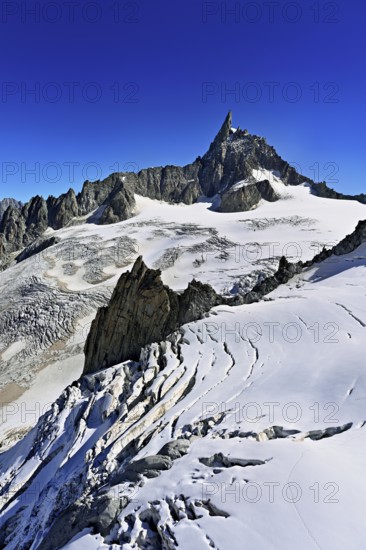 View of the Glacier du Géant from the Télécabine Panorama Railway, behind the Dente del Gigante, Chamonix-Mont-Blanc, Haute-Savoie, France