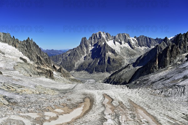 View from the Télécabine Panorama Mont-Blanc of the mountains Aiguille Vert, Les Droites, Les Courtes, in the foreground the Glacier du Géant, Chamonix-Mont-Blanc, Haute-Savoie, France