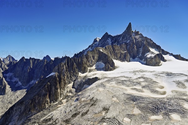 View of the Glacier du Géant from the Télécabine Panorama Railway, behind the Dente del Gigante, Chamonix-Mont-Blanc, Haute-Savoie, France