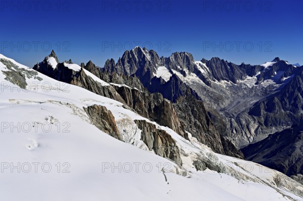 View of the Aiguille Vert mountains, Les Droites, Les Courtes, Aiguille du Midi mountain station, Chamonix-Mont-Blanc, Haute-Savoie, France