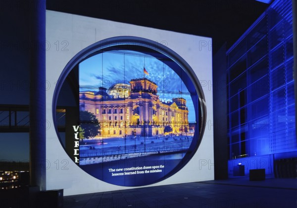 Open-air cinema on German history at Marie-Elisabeth-Lüders-Haus with the river Spree in the evening, government district, Berlin-Mitte, Berlin, Germany