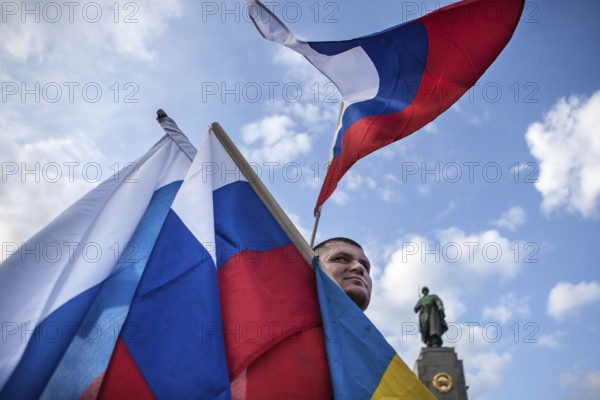 DEU Germany Germany Berlin Pro-Russian demonstration against NATO expansion in Ukraine and for Russian President Putin at the Memorial to the Fallen of the Second World War