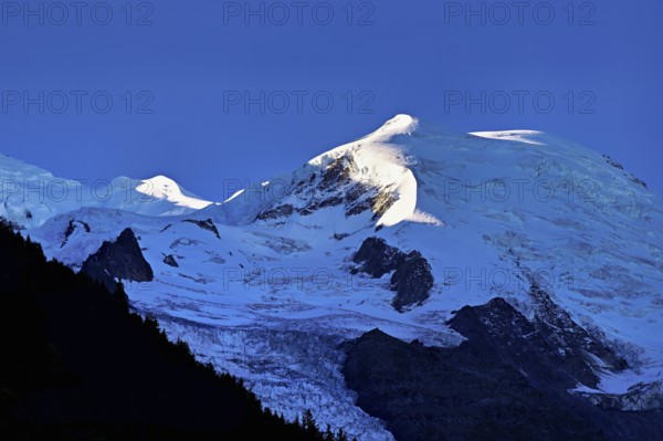 Snow-capped Dome du Goûter, Chamonix-Mont-Blanc, Haute-Savoie, France