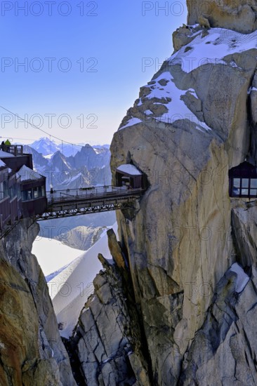 Bridge connecting the Aiguille du Midi mountain station viewing platforms, Chamonix-Mont-Blanc, Haute-Savoie, France