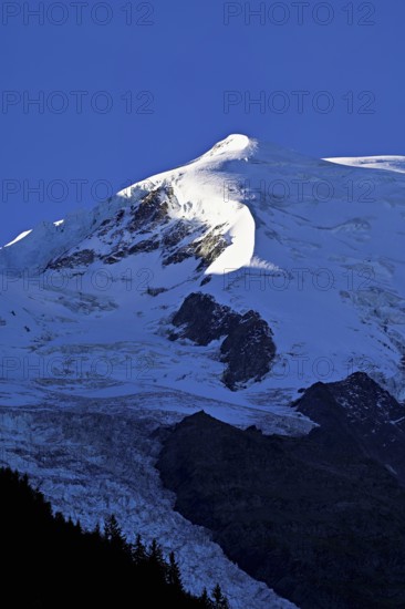 Snow-capped Dome du Goûter, Chamonix-Mont-Blanc, Haute-Savoie, France