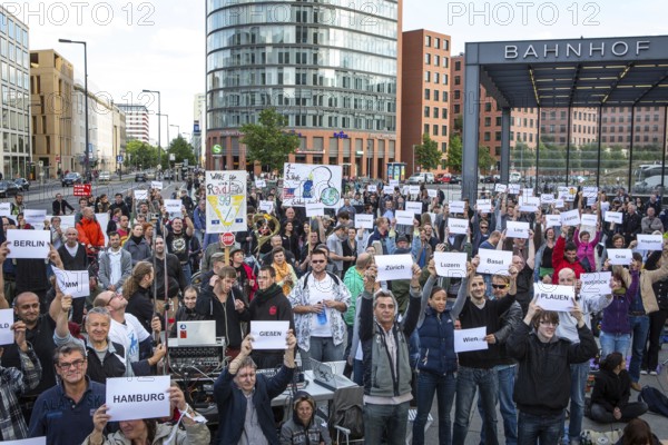 DEU Germany Germany Berlin Monday demonstration on Potsdamer Platz, as an alternative during the soccer World Cup, which also takes over the Brandenburg Gate with a fan mile
