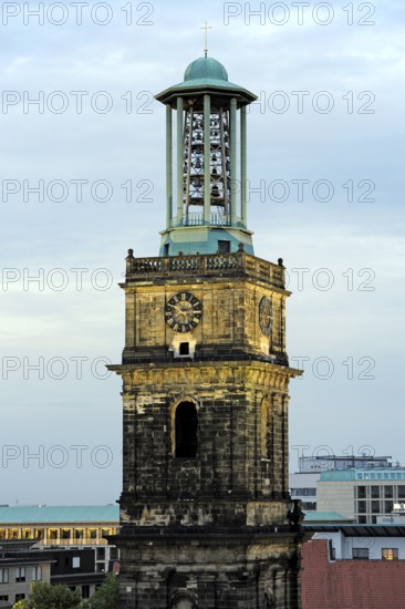 War Memorial, tower on the ruins of the Aegidienkirche, Old Town, Hanover, Lower Saxony, Germany