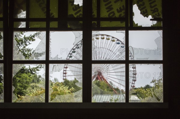 DEU Germany Germany Berlin Still life in the abandoned Spreepark in Plänterwald, the largest amusement park in East Germany during the GDR