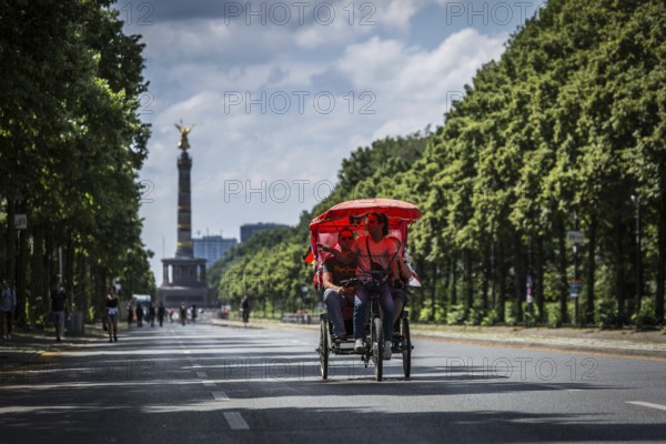 DEU Germany Germany Berlin rickshaw driver on June 17 street in Berlin, which is blocked during the European soccer championship