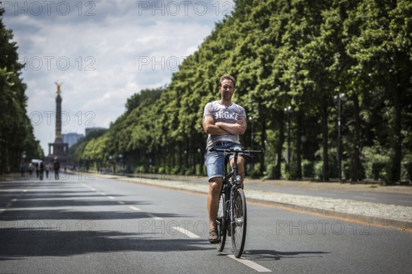 DEU Germany Germany Berlin Cyclists on June 17 street in Berlin, which is blocked during the European Football Championships
