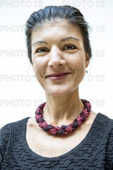 DEU Germany Germany Berlin The top politician on the left, Sarah Wagenknecht, during a photo session