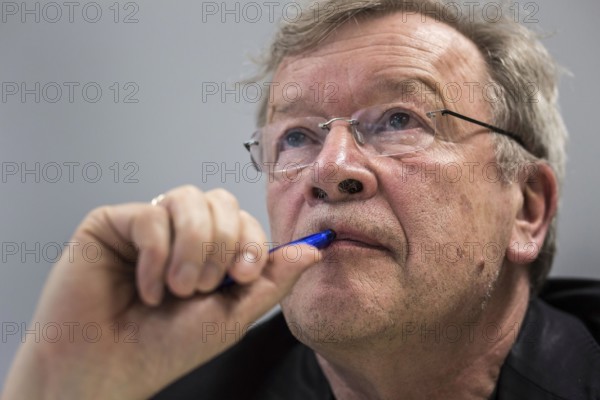 DEU Germany Germany Berlin The Russian writer Viktor Jeroferev, who has a Samuel Fischer fellowship at the Berlin FU as a visiting professor of literature