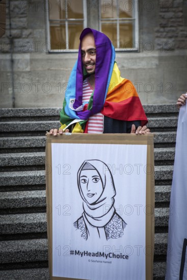 DEU Germany Germany Berlin Protest rally against intolerance of wearing headscarves and the ban on working and discrimination against woman wearing headscarves on Rathausplatz in Berlin-Neukölln