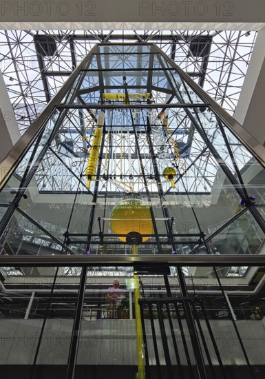 Europa-Center, thirteen meter high water clock with the title Clock of Flowing Time by Bernard Gitton, Charlottenburg, Berlin, Germany