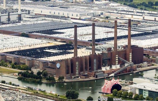 Volkswagen plant Wolfsburg with cogeneration plant VW Südstraße, Lower Saxony, Germany, Europe, aerial photo, birds-eyes view, aerial photography, aerial photography, overview, bird's eye view, Wolfsburg, Volkswagen, test track, exhaust gas scandal, software manipulation