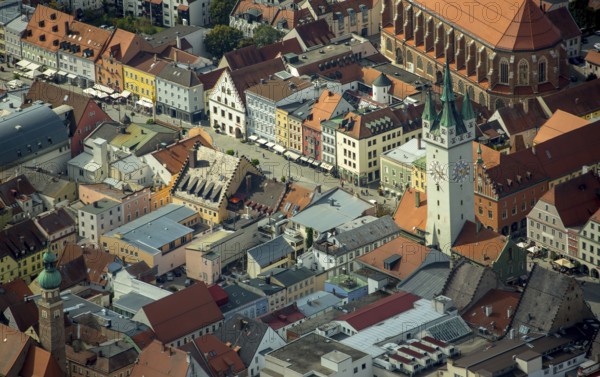 City tower at Theresienplatz, Straubing, East Bavaria, Bavaria, Germany, Europe, aerial view, birds-eyes view, aerial photography, aerial photography, overview, overview, bird's eye view