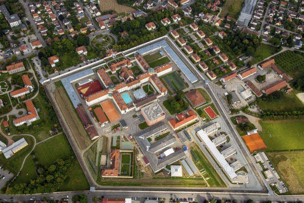 JVA Straubing Justzvollzug Bayern, prison Straubing with inner courtyard and swimming pool, Straubing, East Bavaria, Bavaria, Germany, Europe, aerial photo, birds-eyes view, aerial photography, aerial photography, overview, overview, bird's eye view