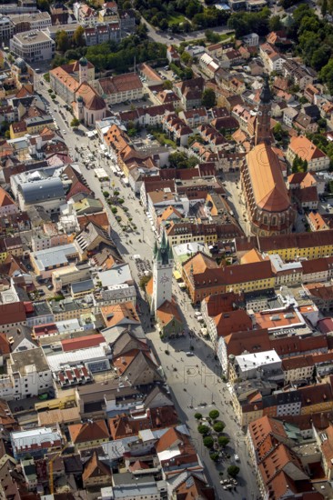 City tower at Theresienplatz, Straubing, East Bavaria, Bavaria, Germany, Europe, aerial view, birds-eyes view, aerial photography, aerial photography, overview, overview, bird's eye view