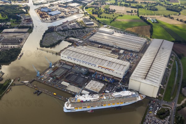 Papenburge Emshafen with Jos.L. Meyerwerft with the cruise ship Quantum of the seas, RoyalCaribbean Papenburg, Emsland, Lower Saxony, Germany, Weener, Europe, aerial photo, birds-eyes view, aerial photography, aerial photography, overview, overview, bird's eye view