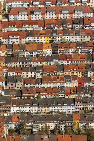 Rows of houses in the Findorff district, rented flats, multi-storey flats, red tiled roofs, attic flats, aerial view, aerial photographs of Bremen, Bremen, Germany, Europe, birds-eyes view, aerial photography, aerial photography, overview, bird's eye view